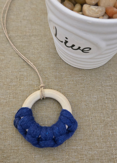 Vehicle rearview mirror pendant, variety of colors