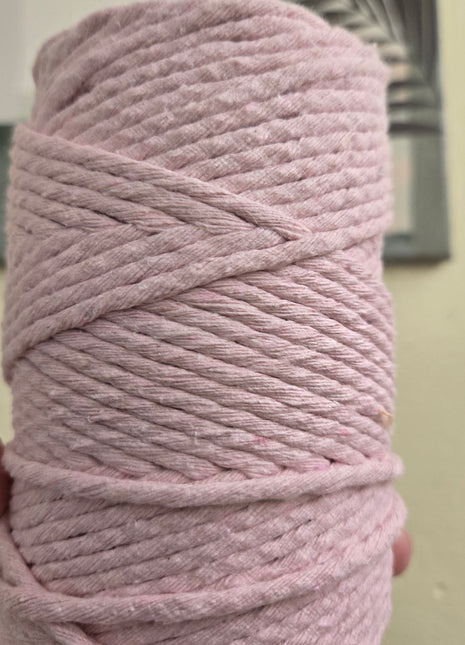 Rollos de hilo peinado o "single strand"