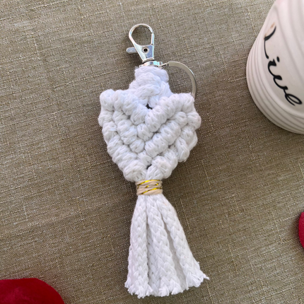 Llavero con diseño de corazón, 3 colores