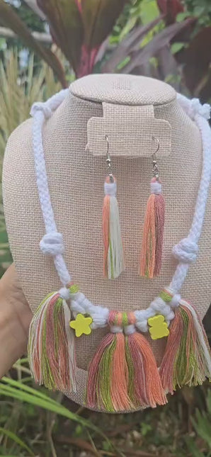 Set Verano Alegre_collar, aretes y cinturón