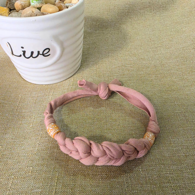 Pulsera de trapillo ajustable ideal para la playa, piscina y paseos_tres colores a escoger