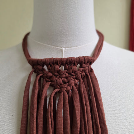 Collar de trapillo ajustable (4 colores)